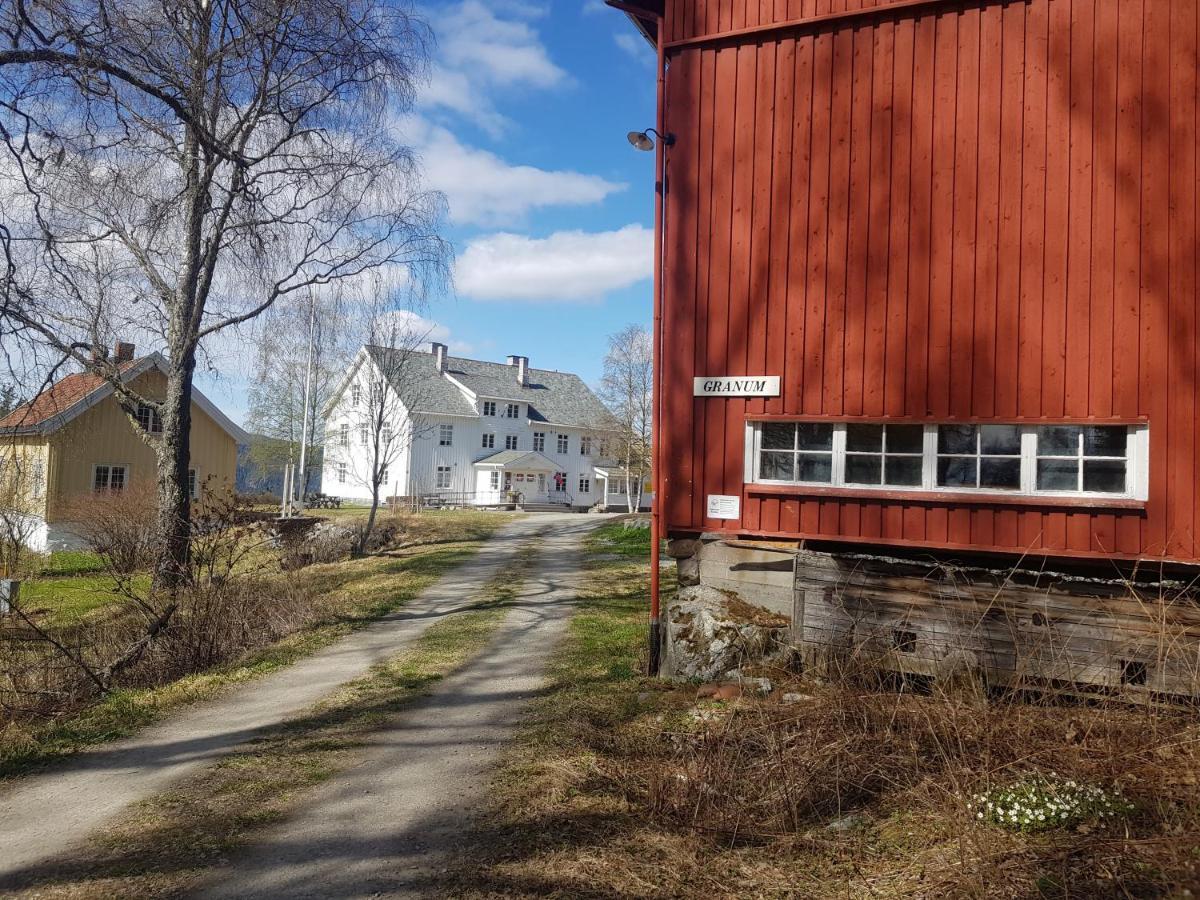 Granum Gard Hotel Fluberg Exterior photo