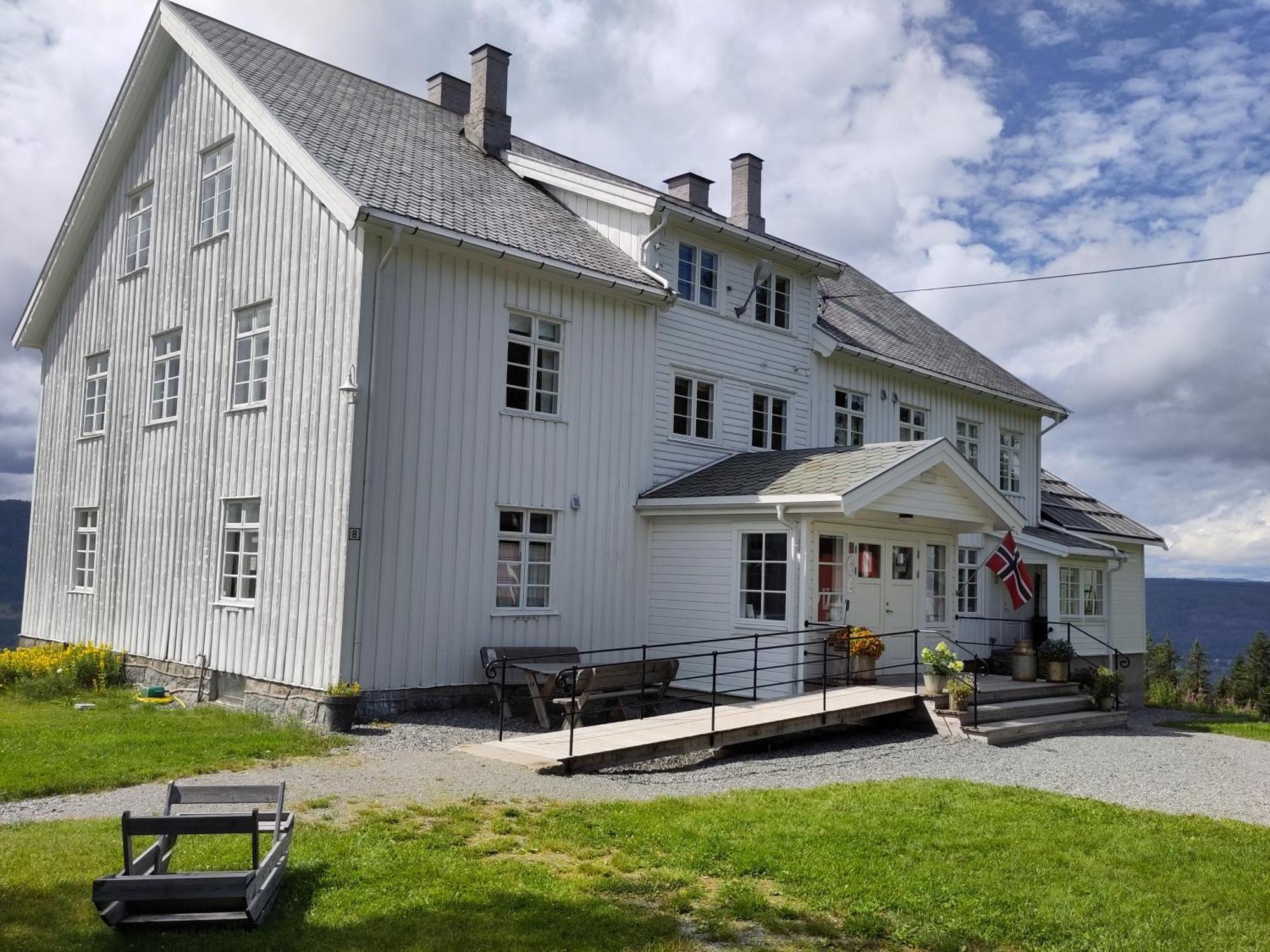 Granum Gard Hotel Fluberg Exterior photo