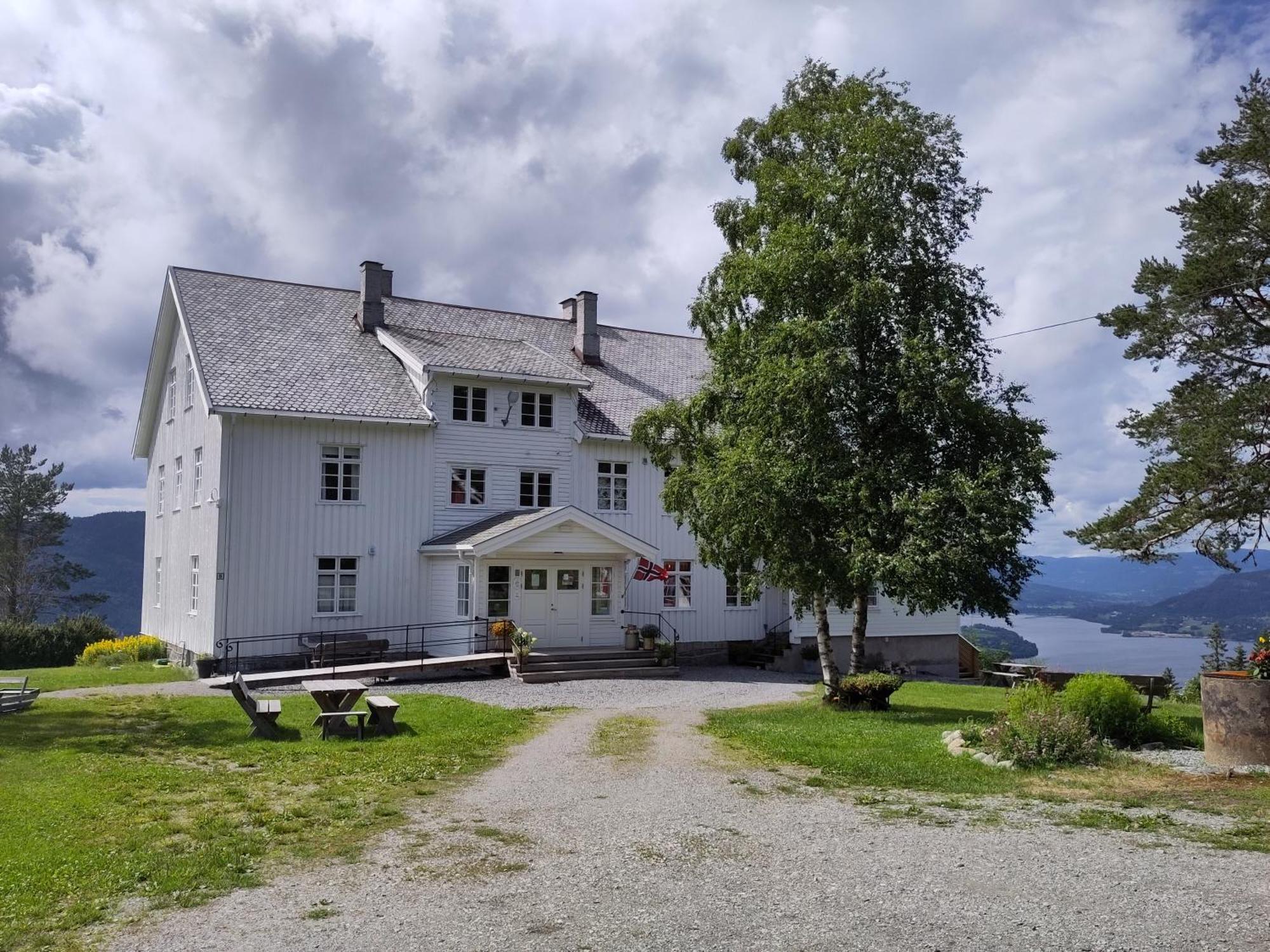 Granum Gard Hotel Fluberg Exterior photo